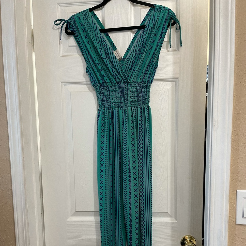 Very comfortable and flattering jumpsuit